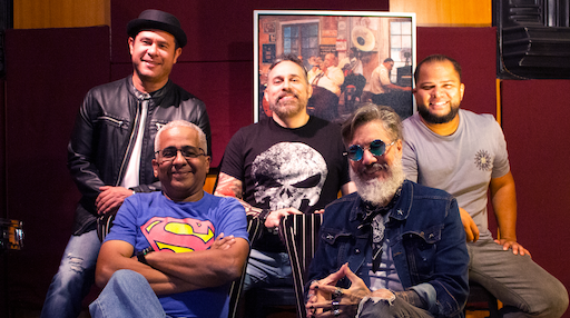 videoclips Extraños en la Casa Embrujada